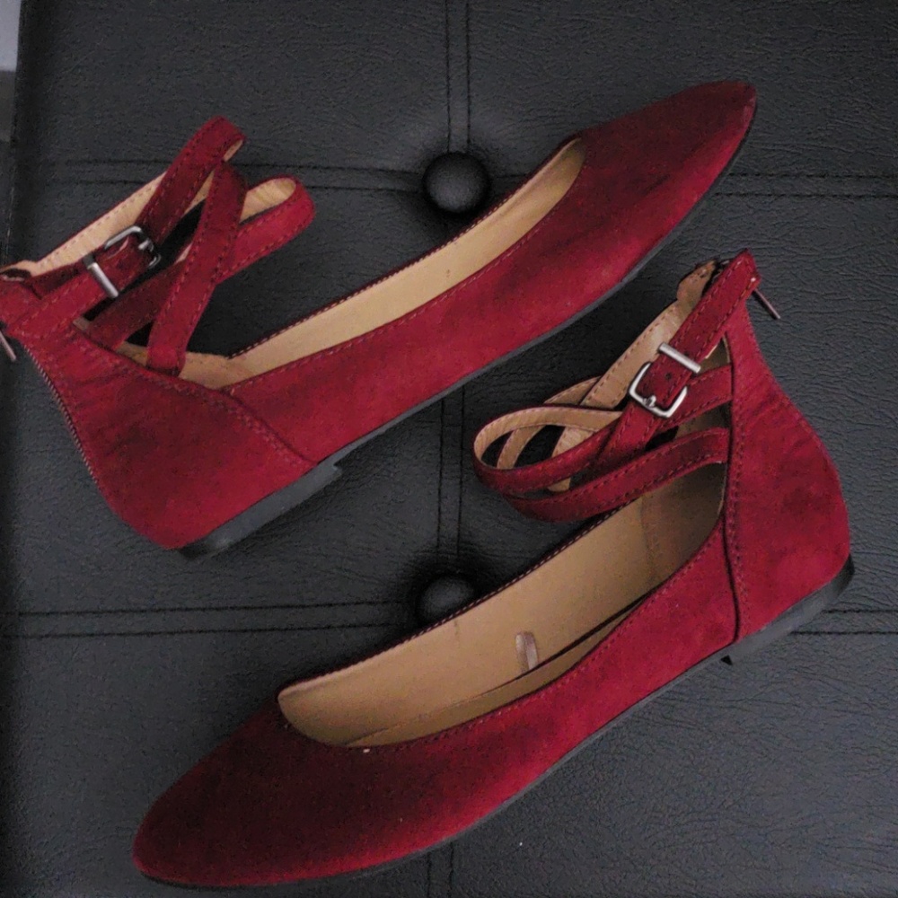 Express maroon flats